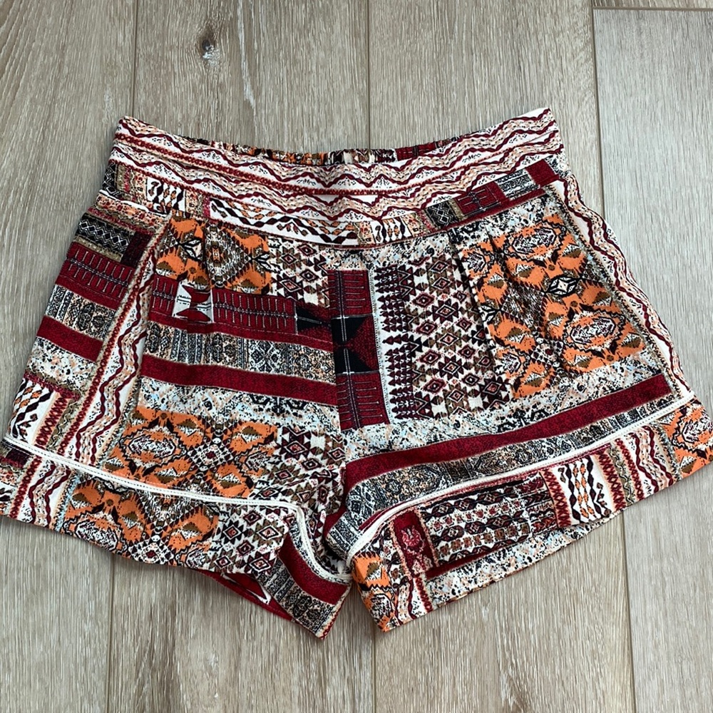 Bishop + Young printed shorts size XS